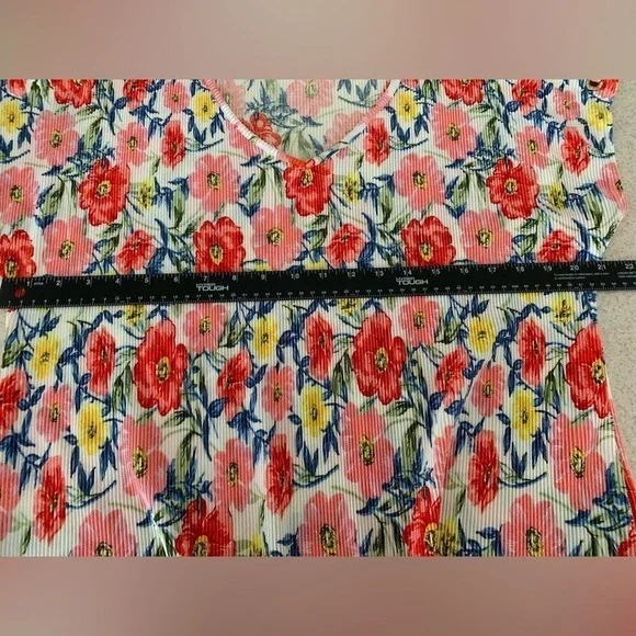 Cure L Floral V-Neck Short Sleeve Top Tie Front Rhinestone 0083 - Picture 9 of 10